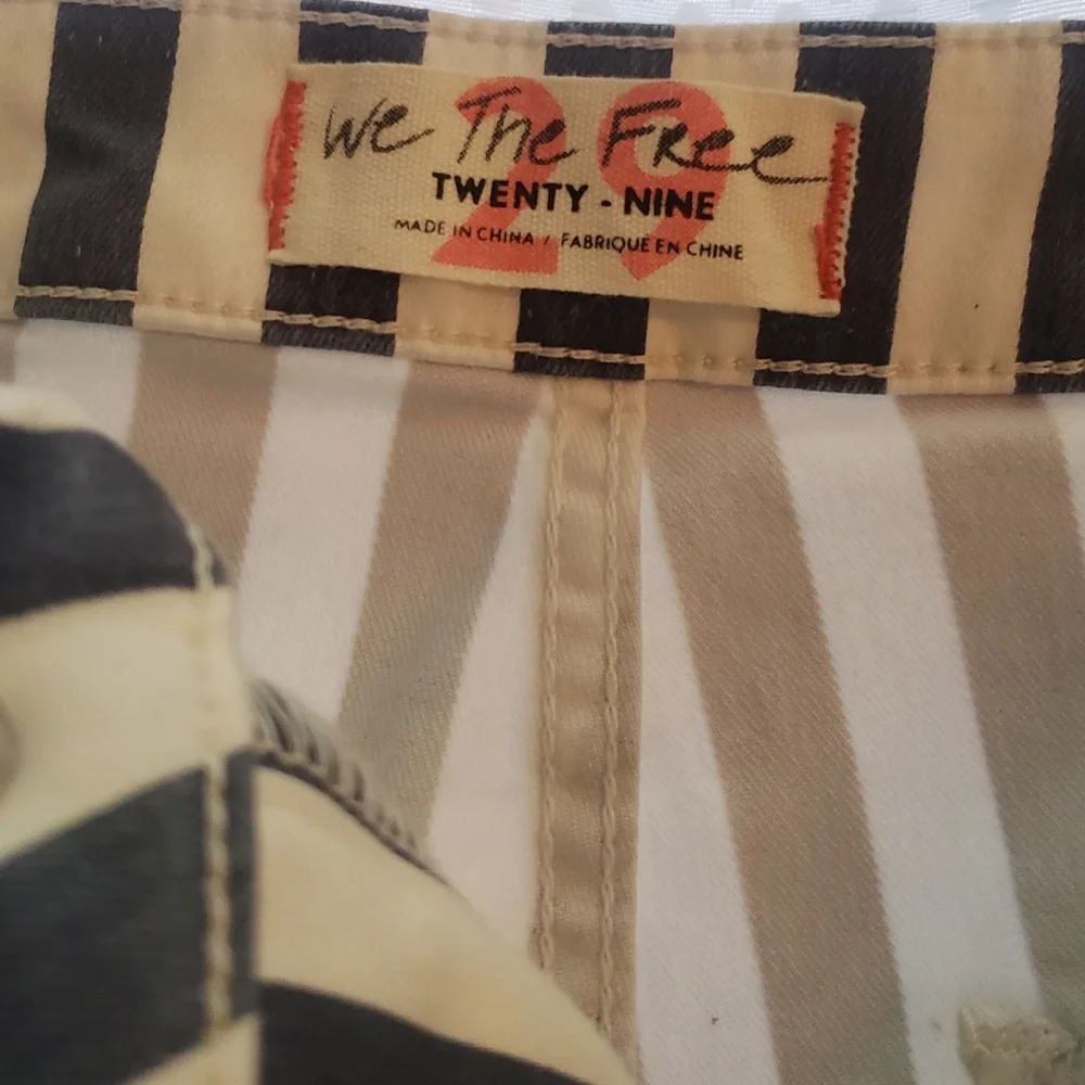 Free People We the Free High-Rise Bell Bottom - Picture 4 of 8